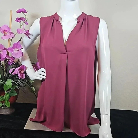 LOFT Split Neck Pleat Front Burgundy Top Petite Large - Picture 1 of 4